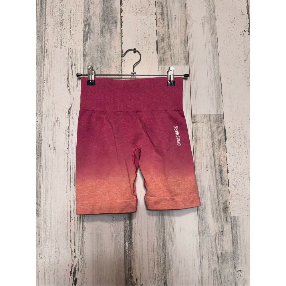 Gymshark Ombre Seamless Shorts Womens Size Extra Small XS Berry Orange Athletic
